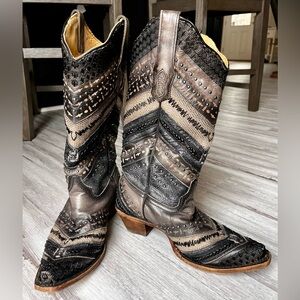 Corral boots